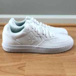 Converse Rival Ox Size 10 Triple white!!